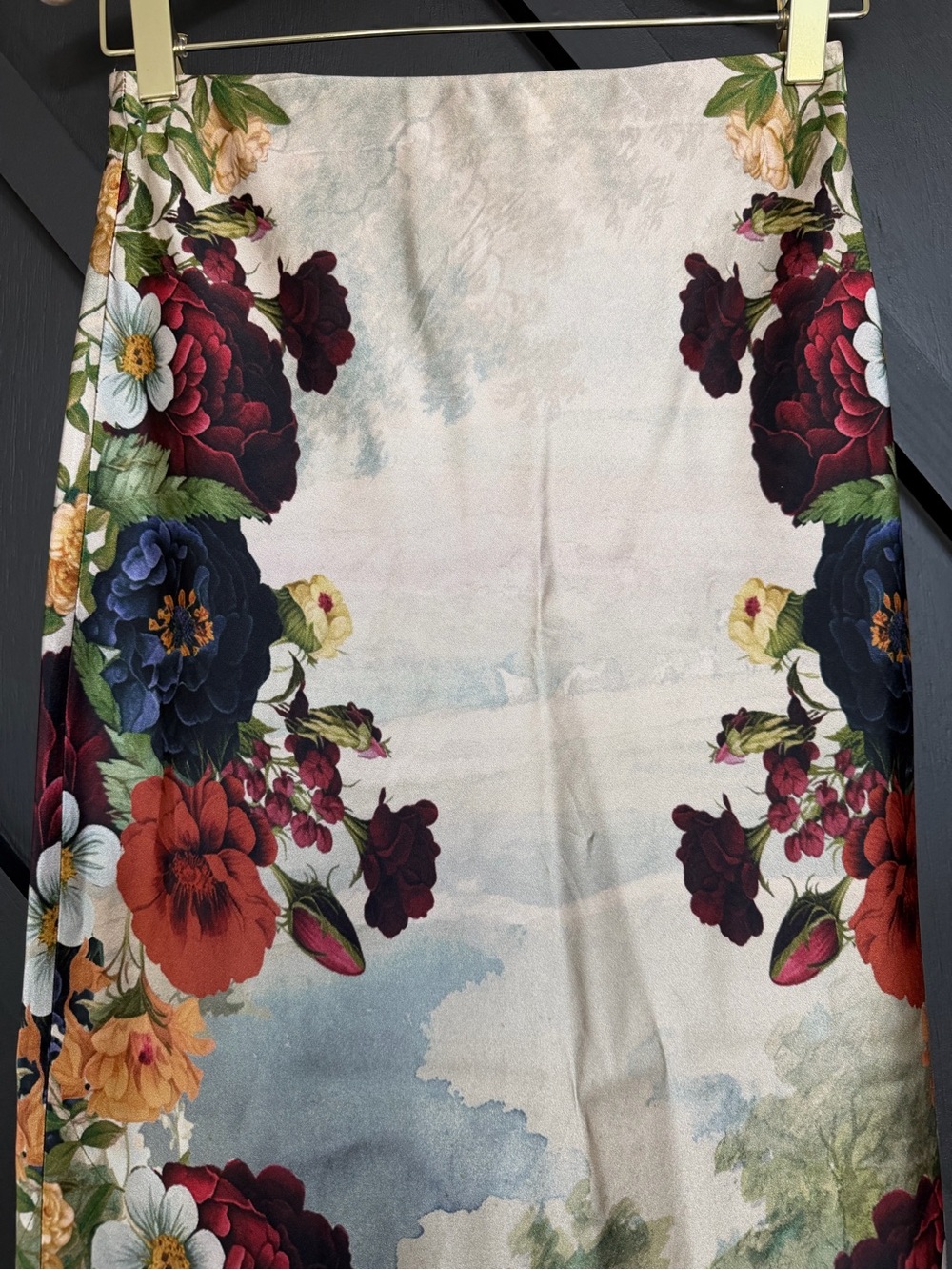 Alice + Olivia Maeve Slip Skirt in Forbidden Forest, Size 2 - Picture 6 of 14